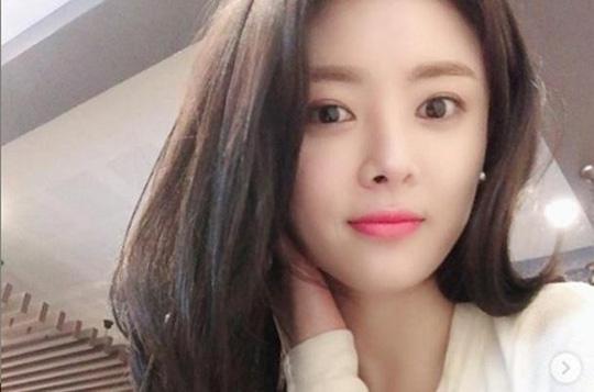 Dừng xe chờ chồng đi vệ sinh, nữ diễn viên bị tai nạn tử vong-2