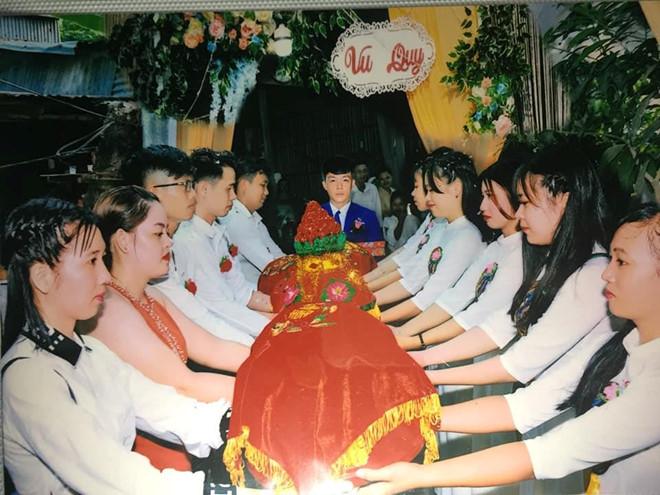 Cô dâu Đồng Tháp tố studio chụp xấu, ảnh cưới như những năm 90-2