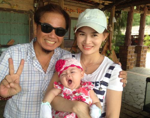 Chân dung cô vợ trẻ đẹp vực dậy danh hài Hồng Tơ sau những năm tháng đắm mình trong canh bạc-5