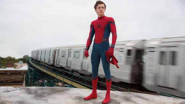 Spider-Man: Far From Home chưa ra mắt, Tom Holland đã hăng hái muốn đóng thêm 20 phim có Người Nhện nữa-2