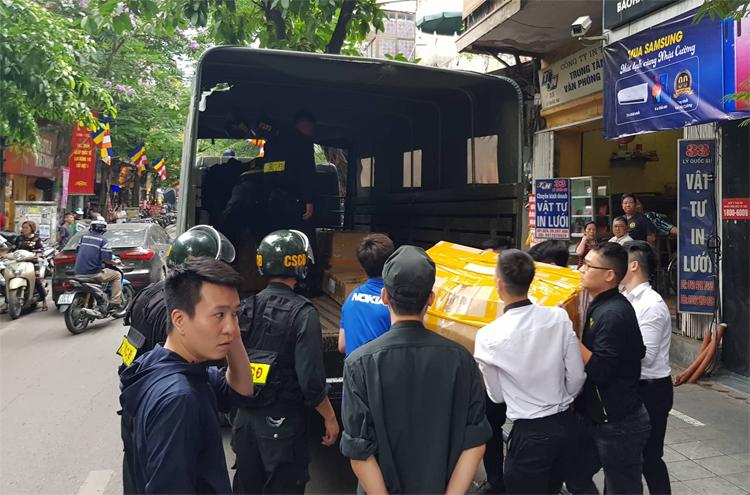 NÓNG: Chuỗi cửa hàng điện thoại của Nhật Cường Mobile bị khám xét, nhiều địa điểm đã đóng cửa-3