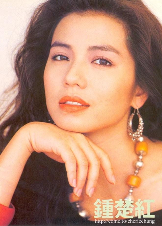 Đệ nhất sexy bị Thành Long lừa: Đẹp mãi ở tuổi U60 nhờ đoạn tuyệt với tình yêu-1