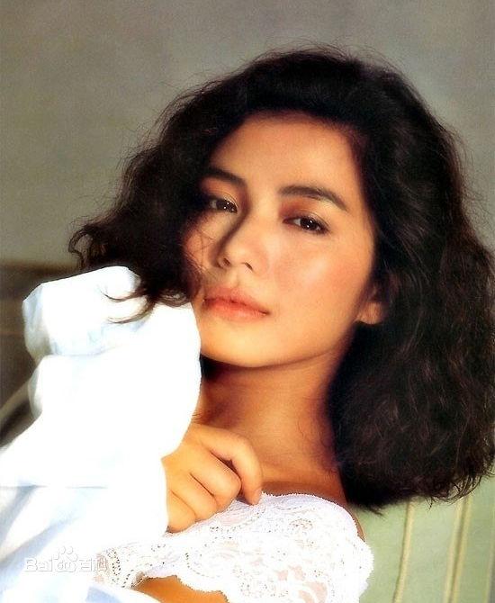 Đệ nhất sexy bị Thành Long lừa: Đẹp mãi ở tuổi U60 nhờ đoạn tuyệt với tình yêu-2