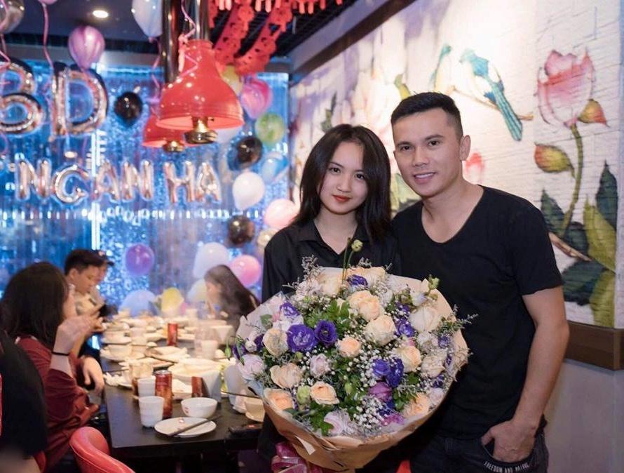 Nhan sắc hot girl của con gái Tú Dưa và nữ hoàng wushu Thúy Hiền-1