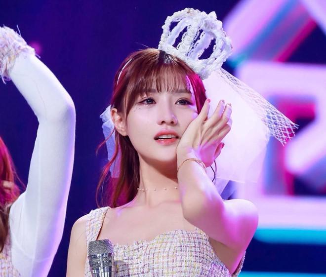 Những cậu ấm cô chiêu 9X, 10X giàu sụ trong làng giải trí Hoa ngữ-8