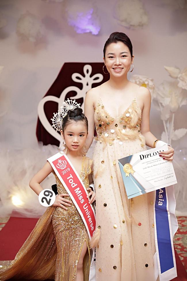 Đại diện Việt Nam đăng quang Hoa hậu Hoàn vũ nhí thế giới 2019-5