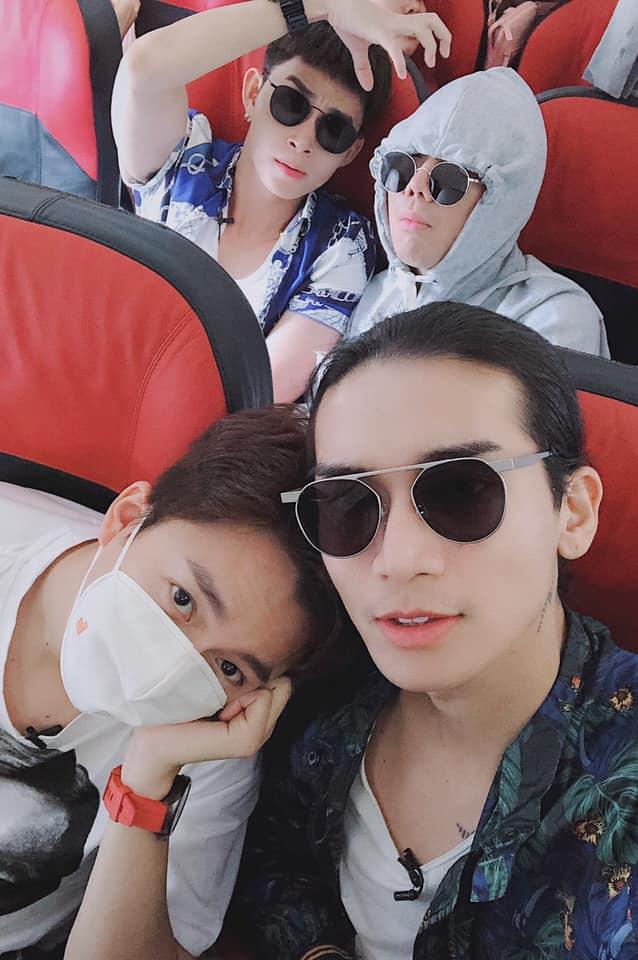 Sau tuyên bố là vợ chồng, Ngô Kiến Huy và BB Trần lại gây sốt với ảnh tình tứ làm đẹp cho nhau-1