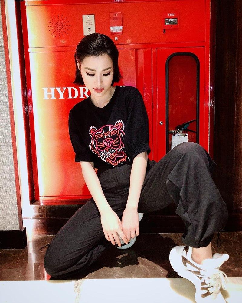 Chán style cool ngầu, Sơn Tùng - Lan Khuê rủ nhau đối gió với phong cách du mục phóng khoáng nổi bật nhất STREET STYLE tuần qua-6