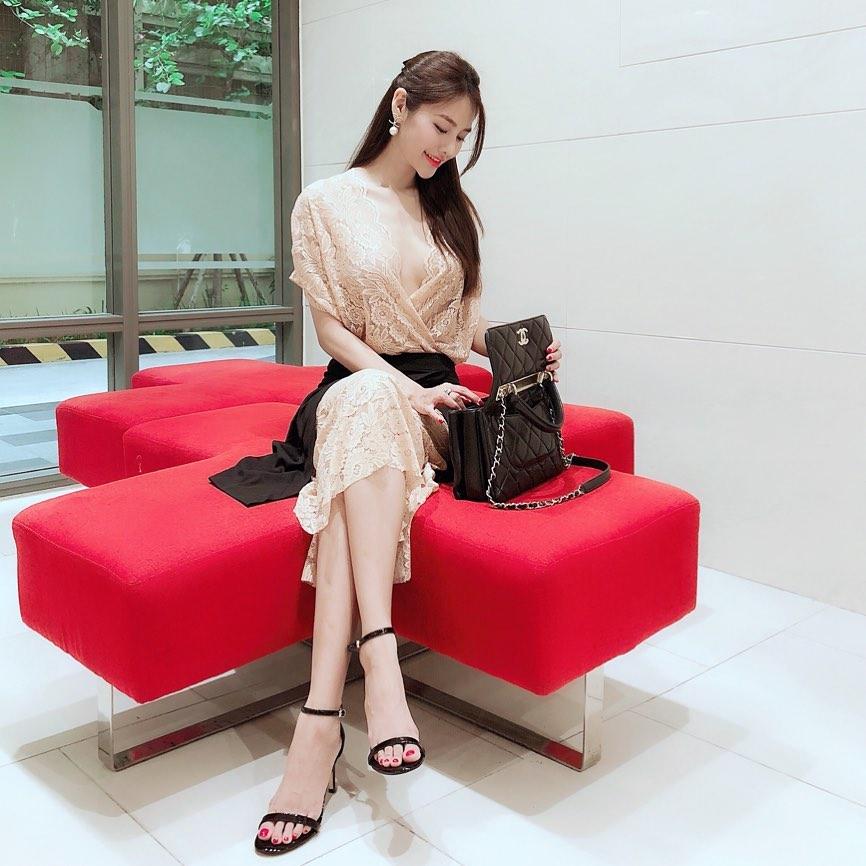 Sau sóng gió tình ái, Hồng Quế tự nhủ gạt nước mắt, mỉm cười và phải đẹp hơn nữa-4