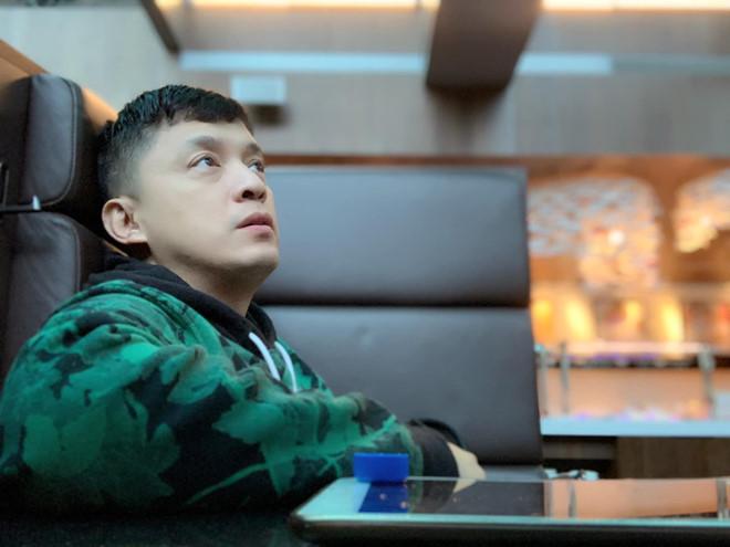 Lam Trường bị mất hộ chiếu, phải ngủ vạ vật ở sân bay Đài Loan-1