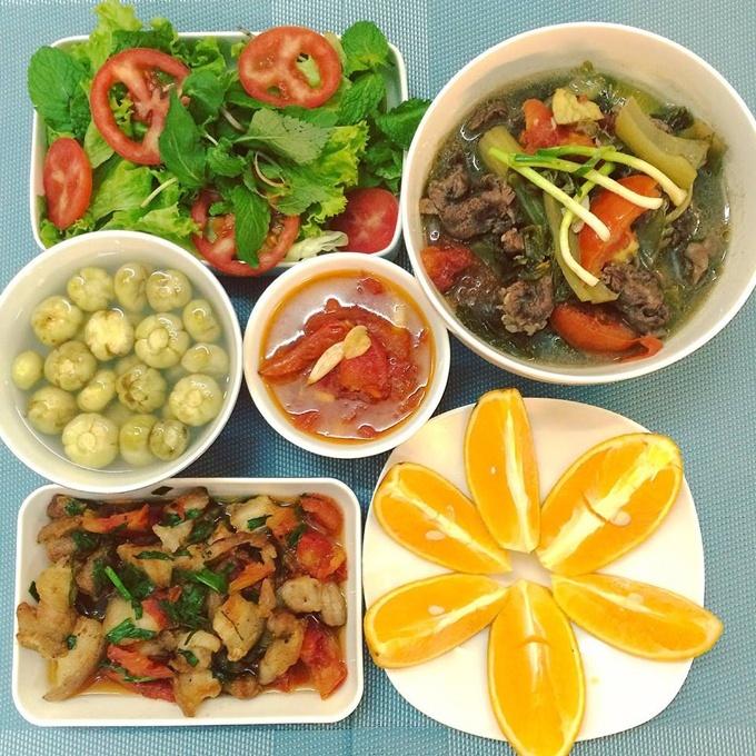 Mâm cơm của vợ đảm khiến chồng đi đâu cũng nhớ về nhà ăn cơm-4