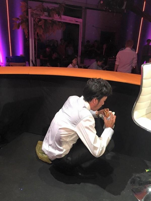 Sao Việt mang tiếng giàu nứt đố đổ vách nhưng vẫn vắt kiệt sức kiếm tiền: Vì đâu nên nỗi?-1