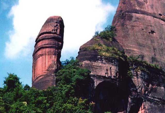 Danh thắng nhạy cảm nhất Trung Quốc, chị em đỏ mặt không dám nhìn-4