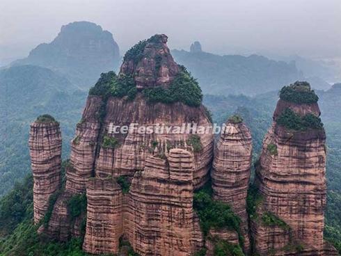 Danh thắng 'nhạy cảm' nhất Trung Quốc, chị em đỏ mặt không dám nhìn