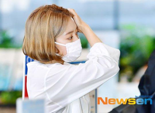 Park Shin Hye trẻ trung khác lạ khi biến hóa với tóc màu nổi-3