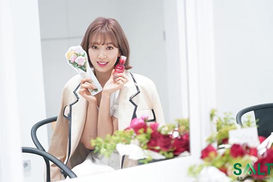 Park Shin Hye trẻ trung khác lạ khi biến hóa với tóc màu nổi-5