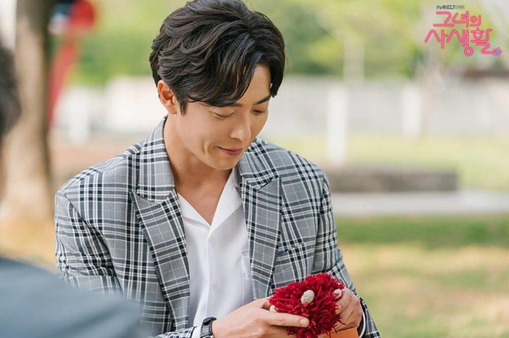 Khám phá tủ đồ đa dạng của nam chính phim Bí mật nàng fangirl-11