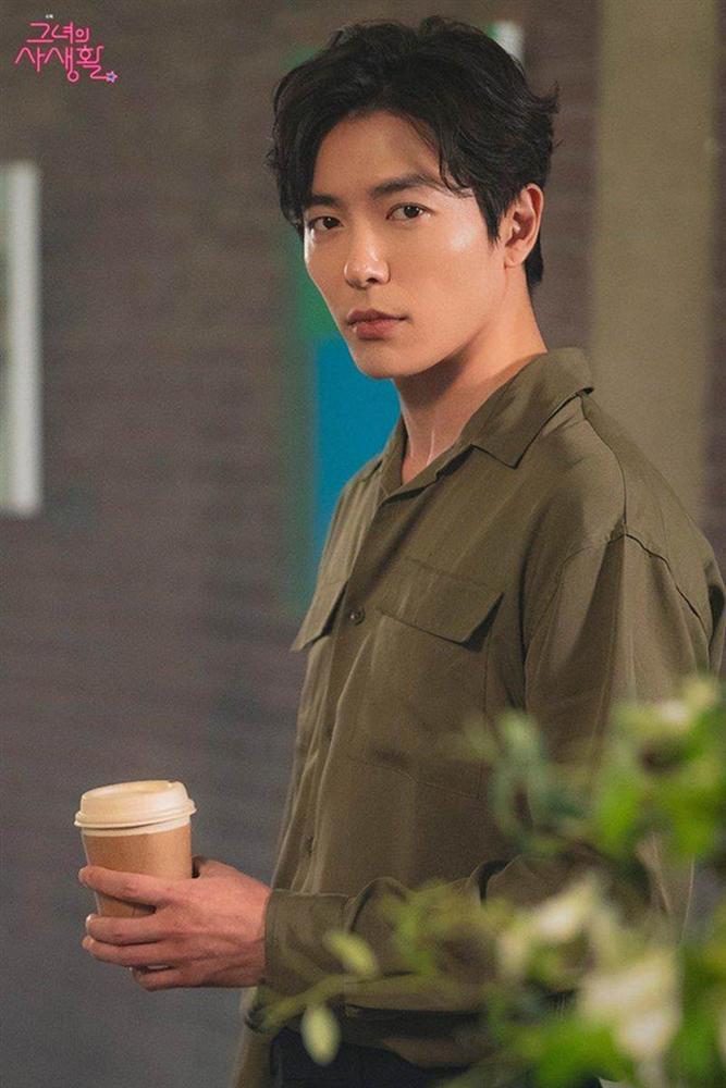 Khám phá tủ đồ đa dạng của nam chính phim Bí mật nàng fangirl-18