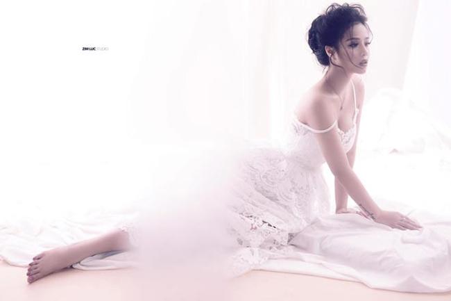 Nữ CĐV từng yêu thủ môn số 1 Việt Nam tung ảnh bikini nóng bỏng mắt-14