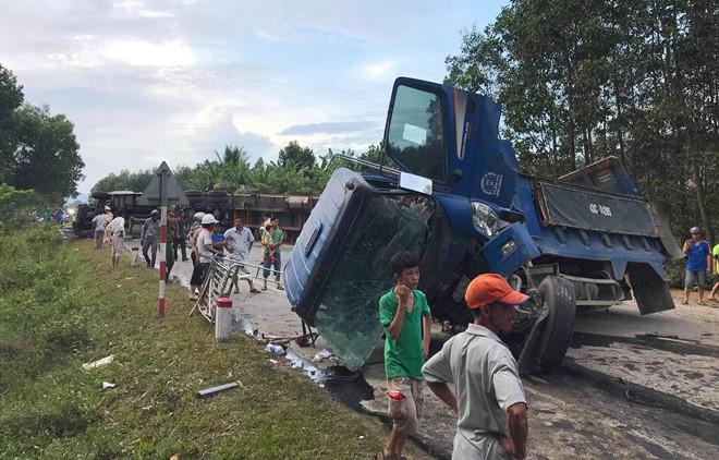 Tai nạn liên hoàn ở đường tránh tại Đà Nẵng, giao thông tê liệt-1