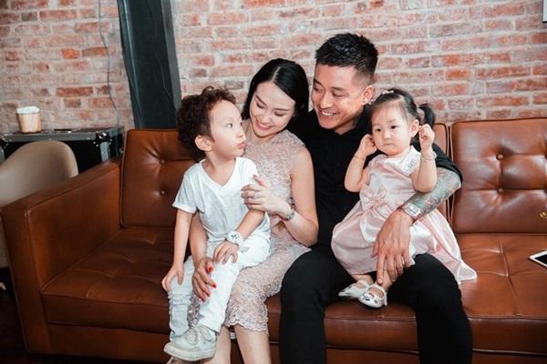 Lời thật lòng với vợ bầu của Tuấn Hưng lúc ngà ngà say: Tôi yêu mình nhiều, xa một ngày đã thấy quá dài-3