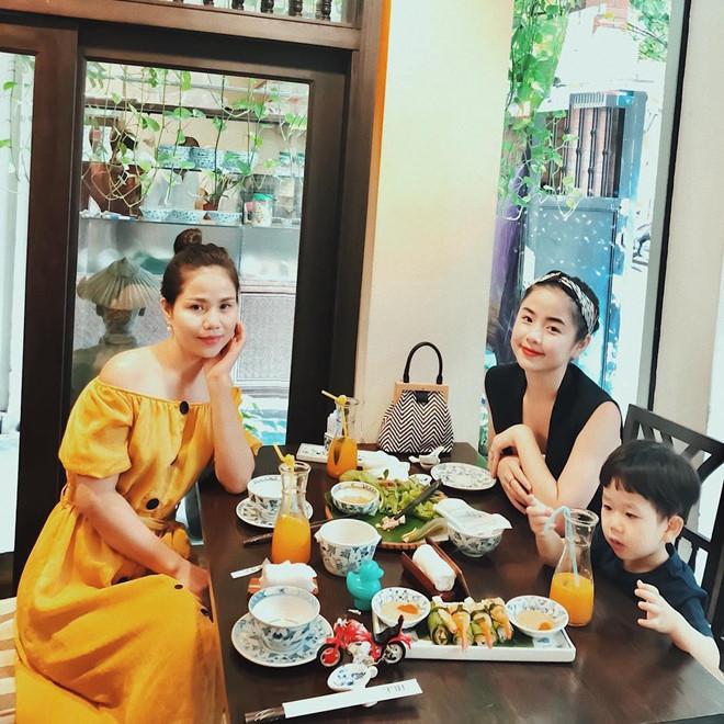 Dàn hot girl nhan sắc nổi bật hoá ra đều được thừa hưởng từ mẹ-8