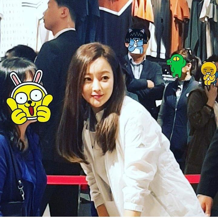 41 tuổi mà Kim Hee Sun vẫn trẻ đẹp khó tin bất chấp việc bị chụp bởi camera thường-2