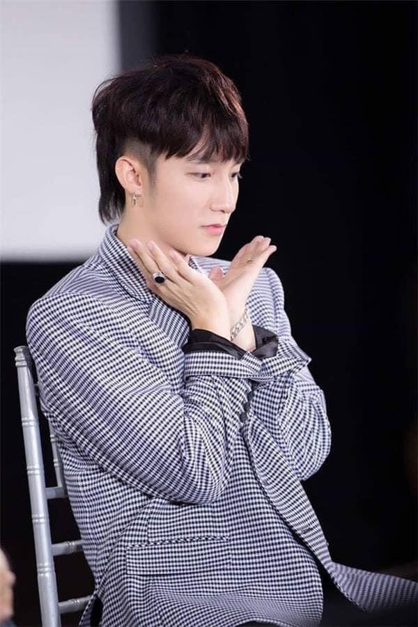 Fan Noo Phước Thịnh phẫn nộ vì kiểu tóc của thần tượng bị so sánh với giang hồ mạng Khá Bảnh-8