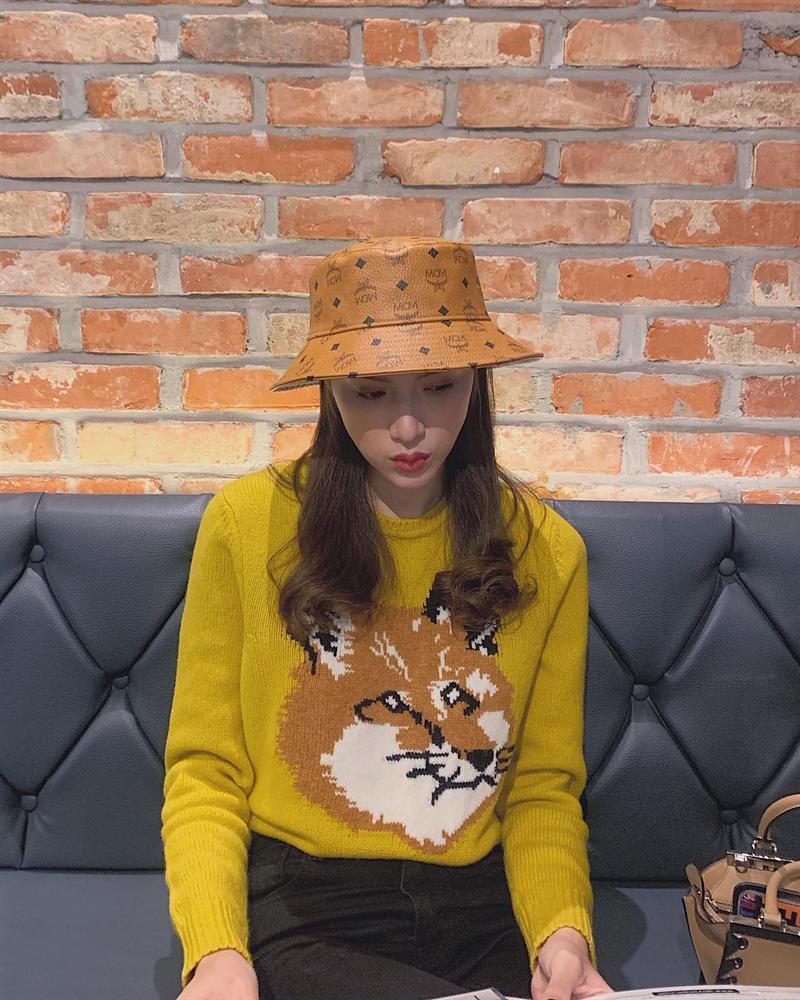 Khác lạ khi không son phấn, Hương Giang Idol bất ngờ trở thành bản sao của danh hài Hoài Linh-7