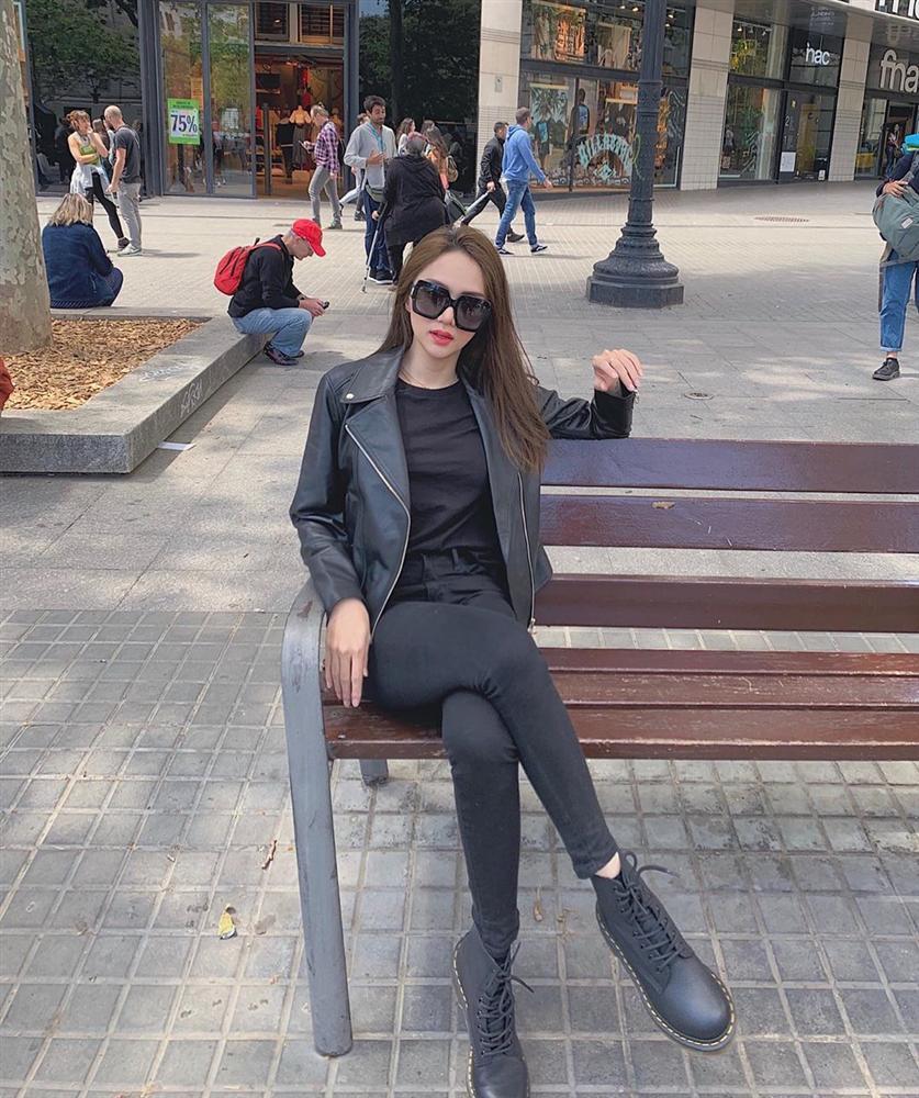 Khác lạ khi không son phấn, Hương Giang Idol bất ngờ trở thành bản sao của danh hài Hoài Linh-9