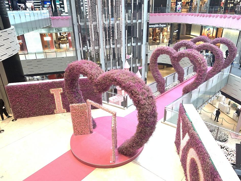 Con trai vua sòng bạc Macau chi bộn tiền để cầu hôn siêu mẫu nội y-2