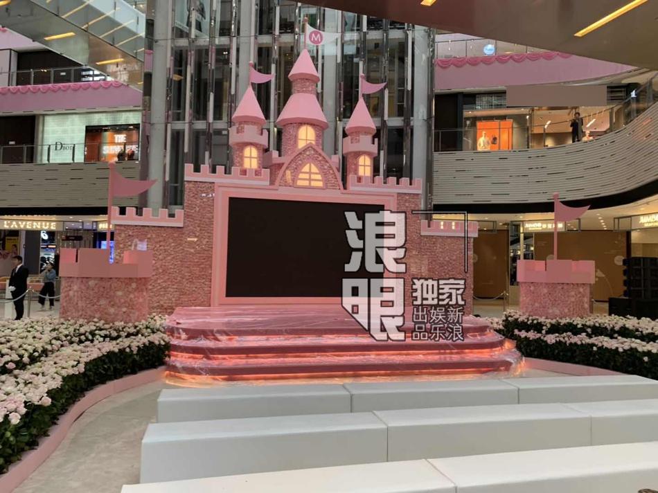 Con trai vua sòng bạc Macau chi bộn tiền để cầu hôn siêu mẫu nội y-5