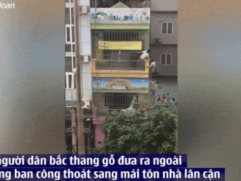 Phát hiện mũi con có máu khô, người mẹ xem camera thấy con bị cô tát rồi trùm chăn lên đầu-2