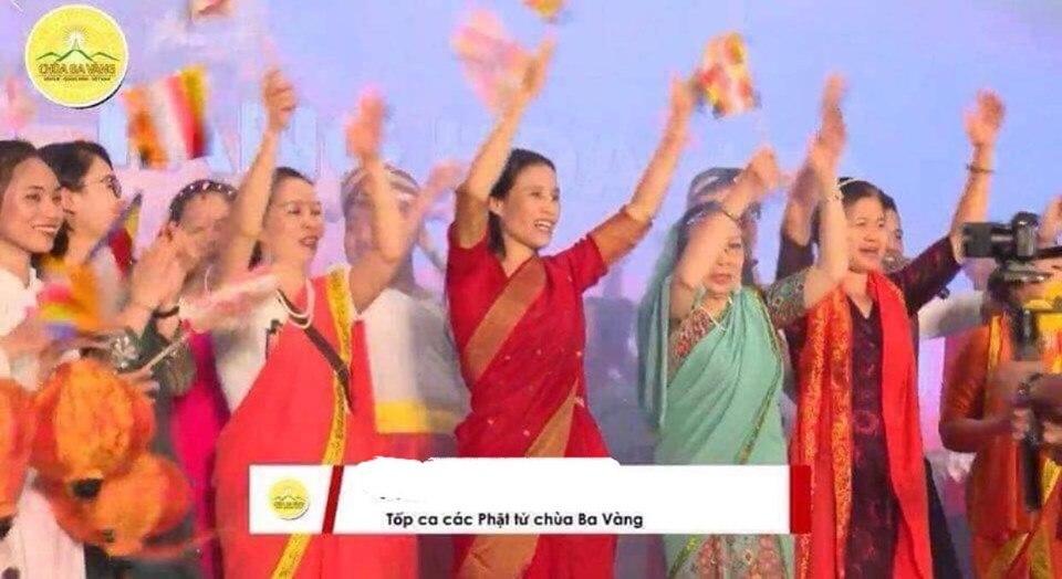 Bà Phạm Thị Yến tái xuất ở chùa Ba Vàng tham dự Lễ hội Phật đản-1