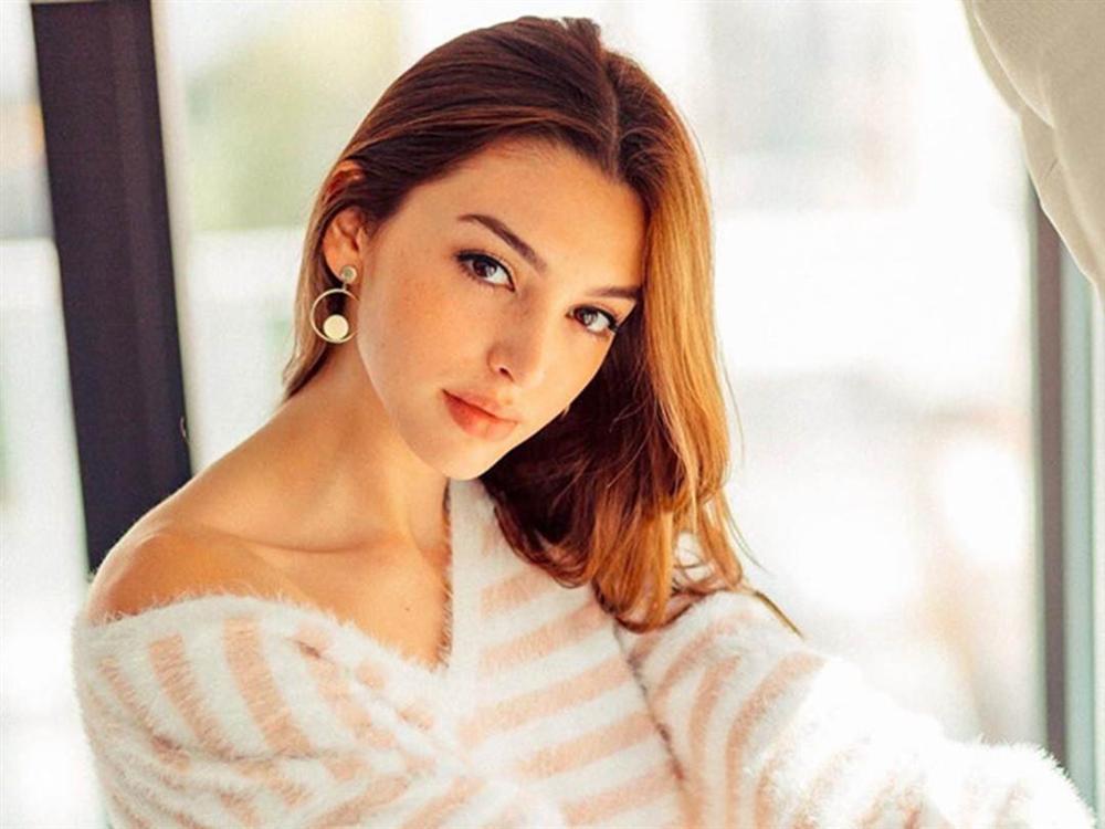 5 hot girl ngoại quốc nổi đình đám ở Việt Nam nhờ xinh đẹp, gợi cảm-1