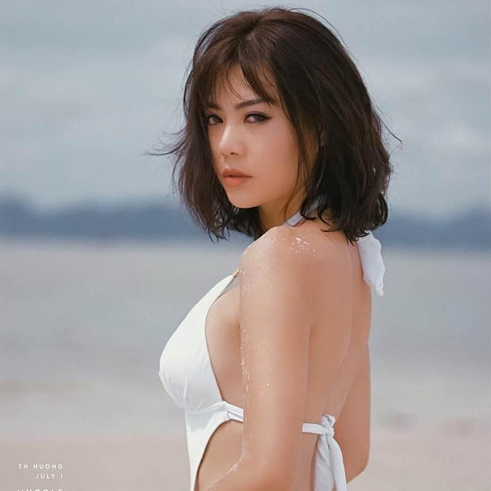 Dàn mỹ nhân Quỳnh búp bê nóng bỏng với bikini-2