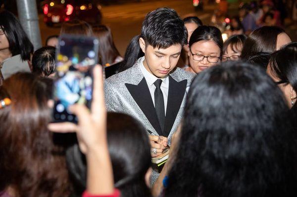 Noo Phước Thịnh đăng ảnh ‘soái ca’, Mai Phương Thúy tích cực vào… ‘thả thính’ ngay-2