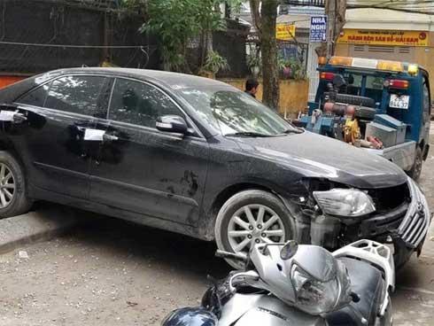 Tài xế lái Toyota Camry lùi chết người là đại tá công an