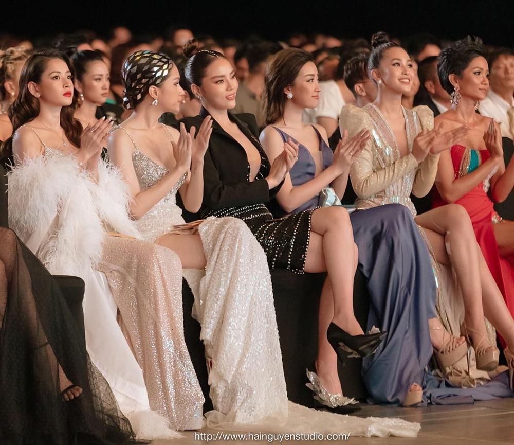 14 lần đại chiến sắc đẹp với các hoa hậu đình đám, nhan sắc của Chi Pu xếp hạng thứ bao nhiêu?-11