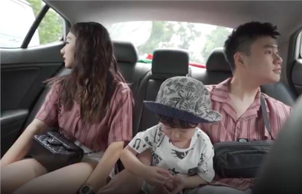 Cả thế giới ra đây mà xem bé Xoài bóc phốt mẹ Trang Lou: Mẹ già, mẹ xấu, mẹ lùn-4