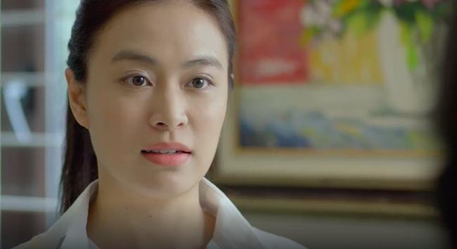 Hoàng Thùy Linh ra mắt mẹ chồng tương lai nhưng đến quả dứa cũng không biết gọt-2