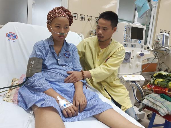 Mắc ung thư khi mang bầu, mẹ trẻ sụt 20kg, ngủ ngồi suốt 4 tháng để con được chào đời-5