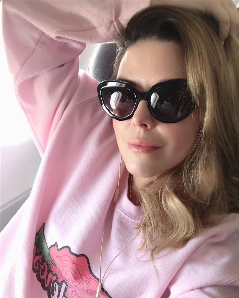 Bản tin Hoa hậu Hoàn vũ 14/5: Nhan sắc Phạm Hương không thể so bì với mỹ nữ Colombia dù trong quá khứ hay ở hiện tại-7