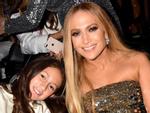 Con gái 11 tuổi của Jennifer Lopez gây bất ngờ với giọng hát hay
