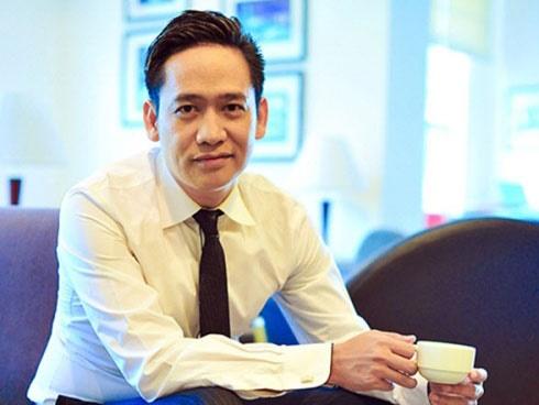 Duy Mạnh bị giật chỏ vô mặt và những lần sao Việt chạm trán fan côn đồ