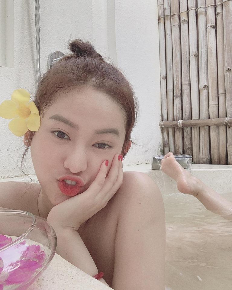 Đăng ảnh khỏa thân, Thúy Vi bị antifan chê xấu và lời đáp trả xéo xắt khiến người chê phải câm nín-4