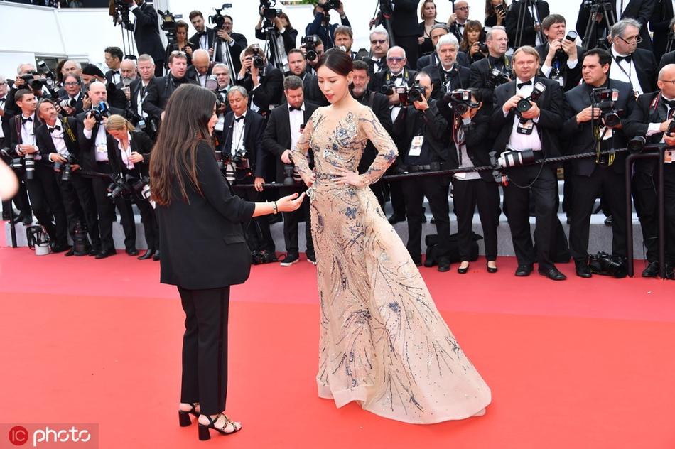 Mỹ nhân Hoa ngữ bị đuổi khỏi thảm đỏ LHP Cannes 2019: Hóa ra là a hoàn của Cao Quý Phi trong Diên Hi Công Lược-2