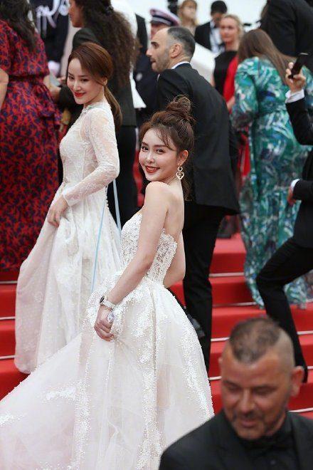 Khiếp sợ dàn mỹ nhân vô danh đổ bộ thảm đỏ Cannes: Người ăn mặc sốc nổi, kẻ bị đuổi thẳng thừng-13