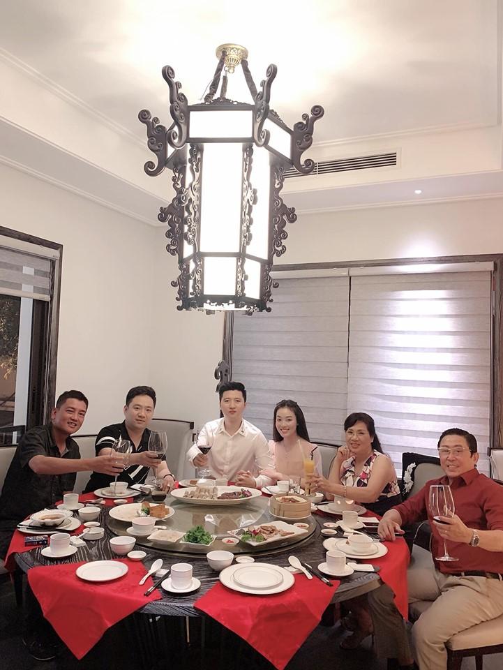 Hoàng tử ballad Minh Châu hớp hồn người hâm mộ bằng bản mashup 4 ca khúc nhạc trẻ đình đám-1