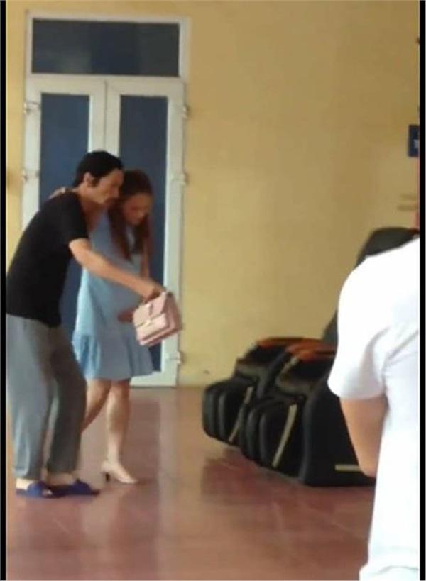 Kết phim Về Nhà Đi Con: Bảo Thanh sinh con cho Quốc Trường chỉ sau 1 đêm ân ái vội-5